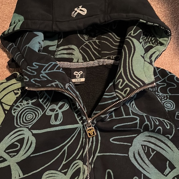 Euc TNA graphic full zip hoodie. - Picture 5 of 8